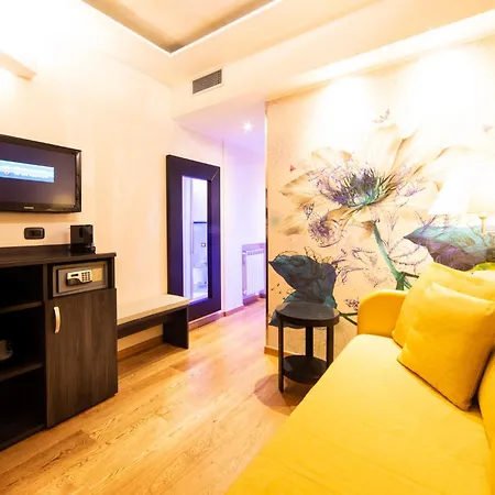 Готель Torino Wellness & 4*