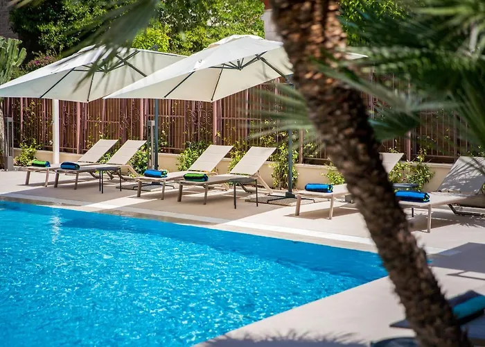 Torino Wellness & Готель