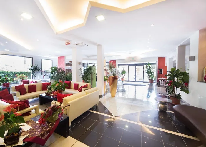 Torino Wellness & Готель